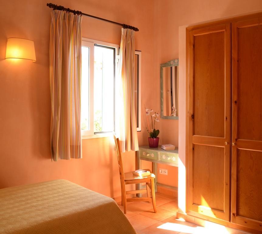 Villas Las Golondrinas Cala en Bosch Dış mekan fotoğraf